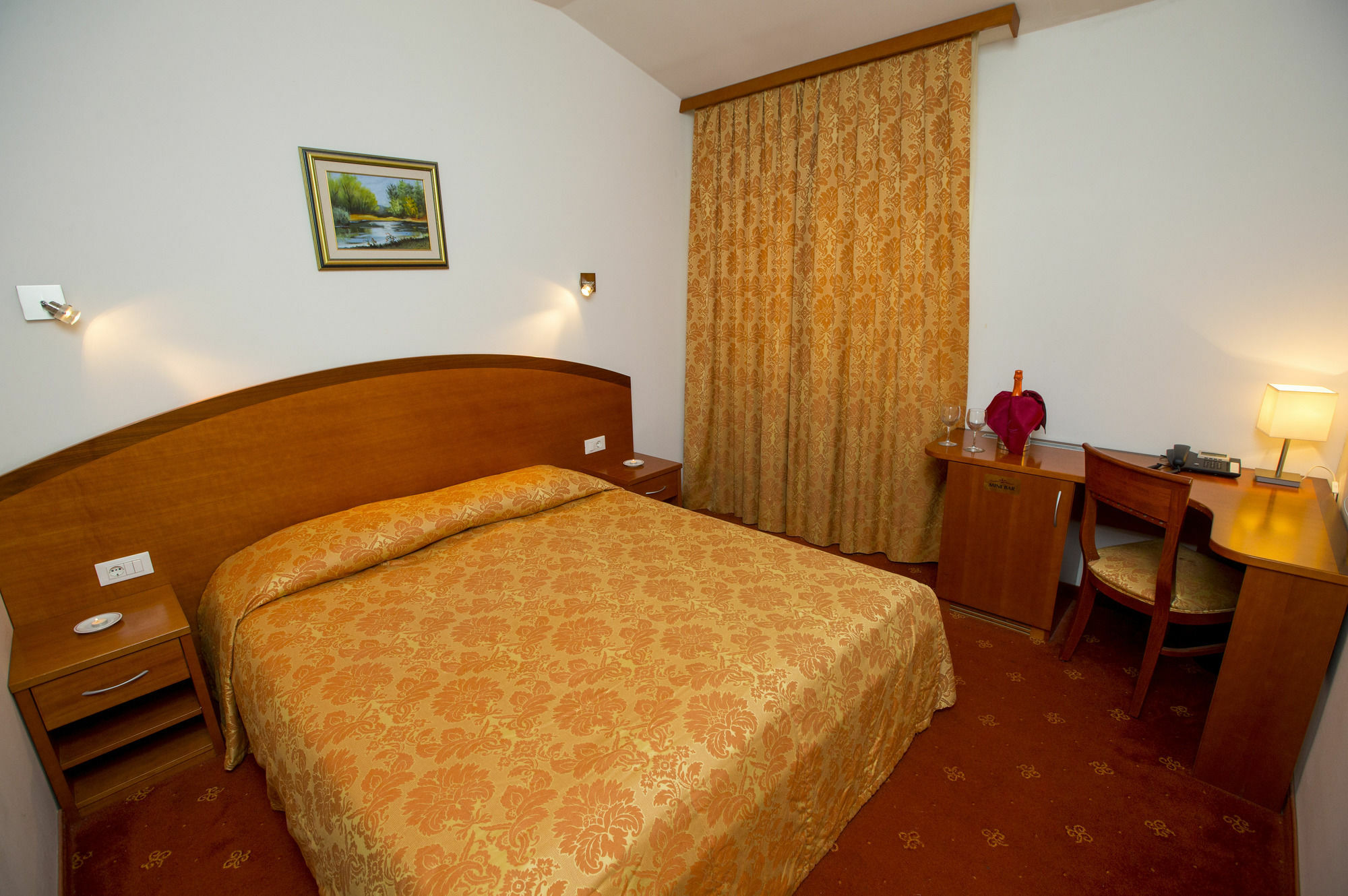 Hotel Medno Exterior photo